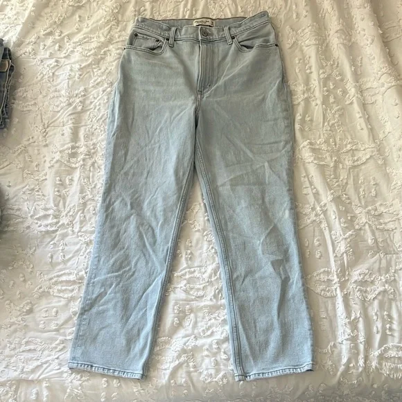 The Ankle Straight Ultra High Rise Abercrombie Jeans - Picture 9 of 9